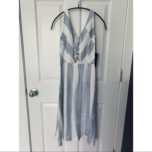 Lulu’s sleeveless, front tie, corset dress
